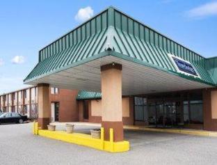 Travelodge By Wyndham Sturgis Chambre photo