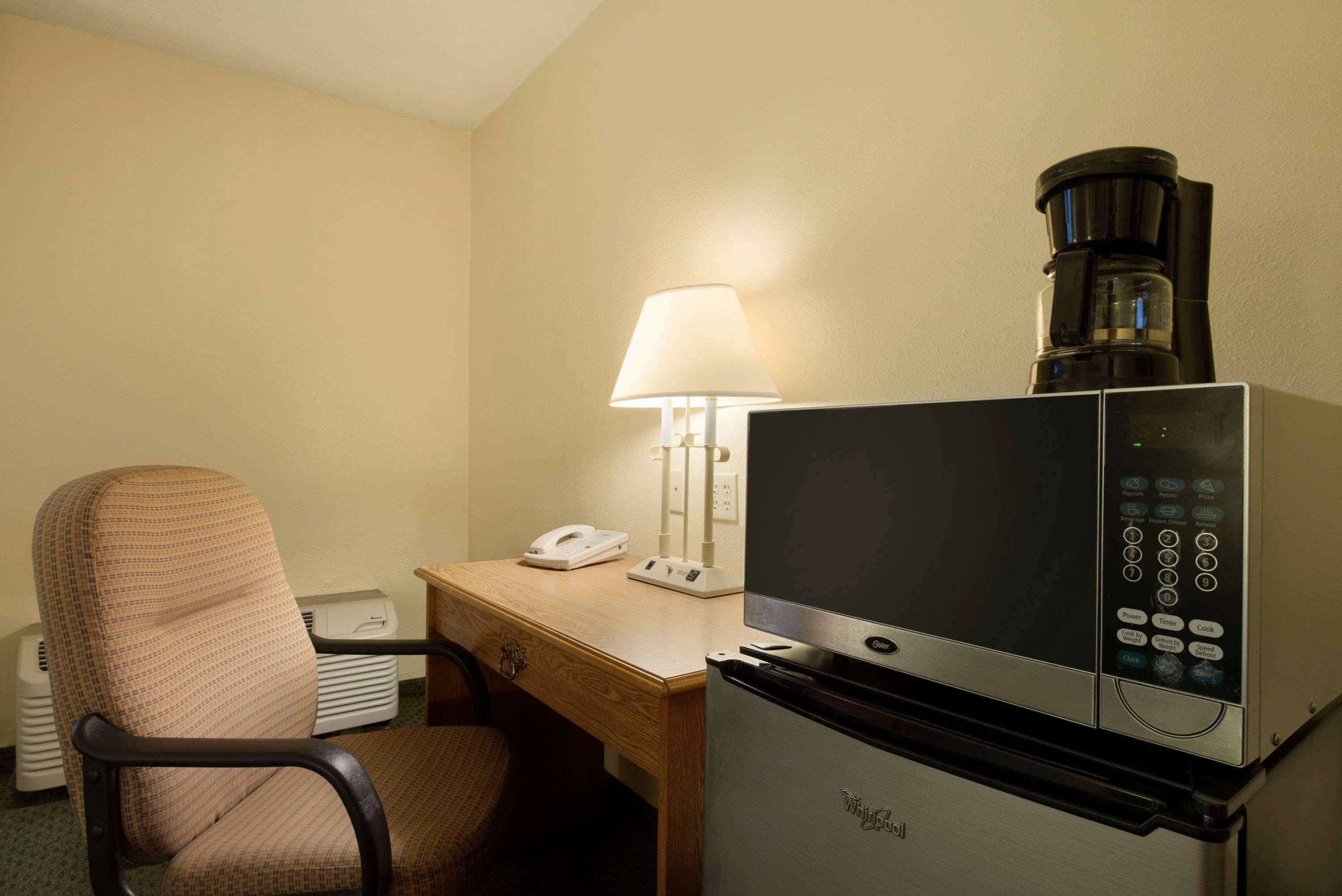 Travelodge By Wyndham Sturgis Extérieur photo