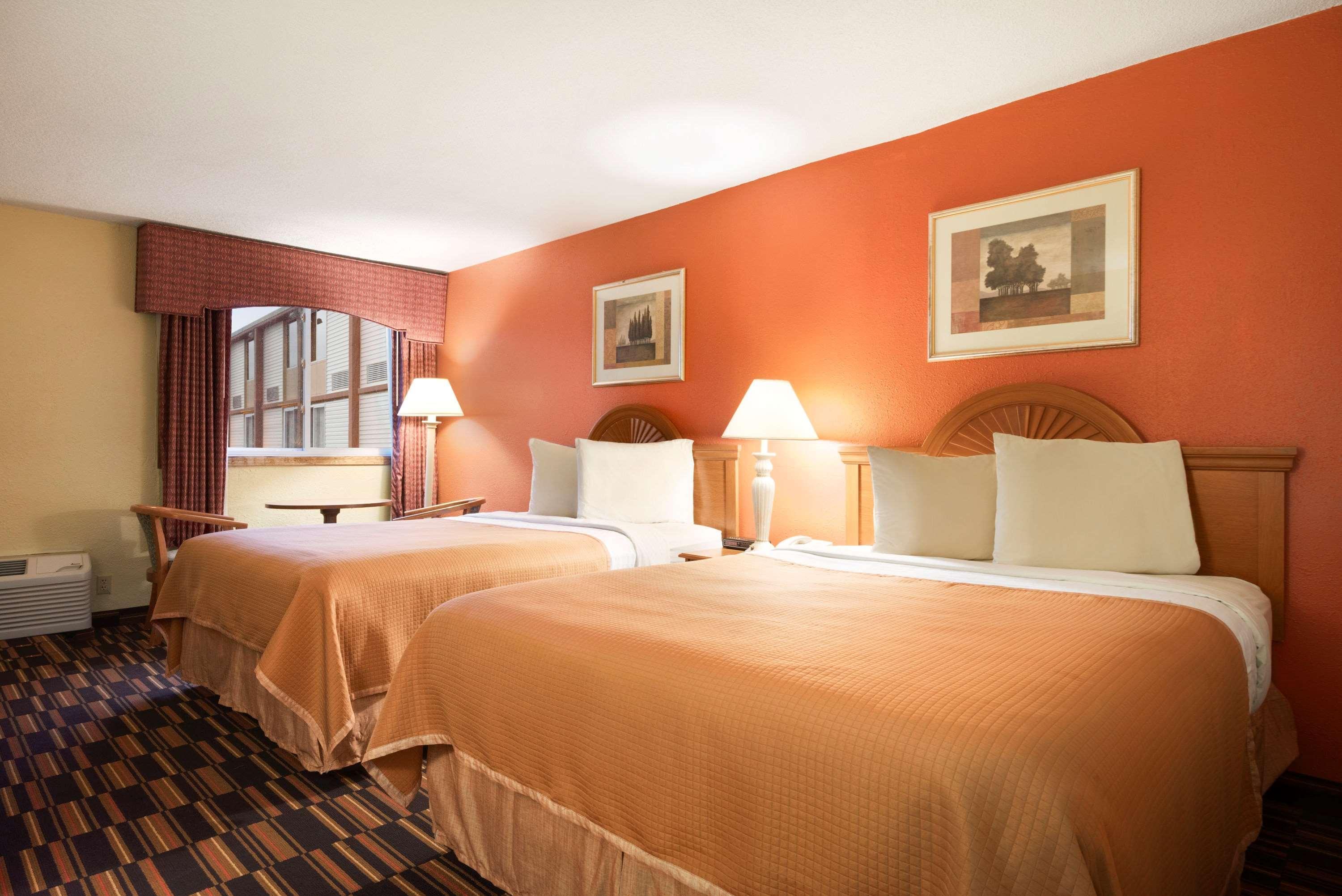 Travelodge By Wyndham Sturgis Extérieur photo