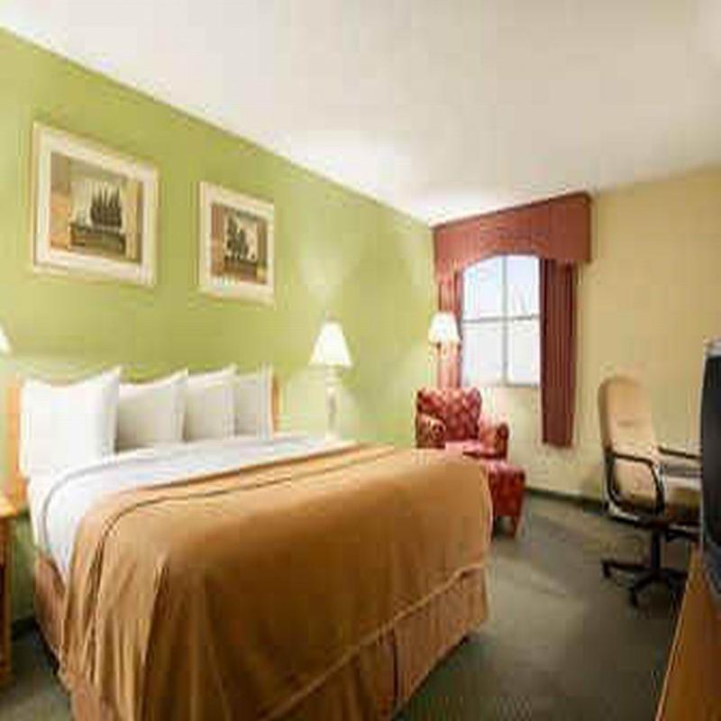 Travelodge By Wyndham Sturgis Extérieur photo