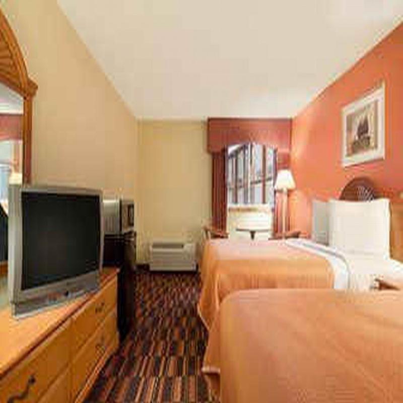 Travelodge By Wyndham Sturgis Extérieur photo